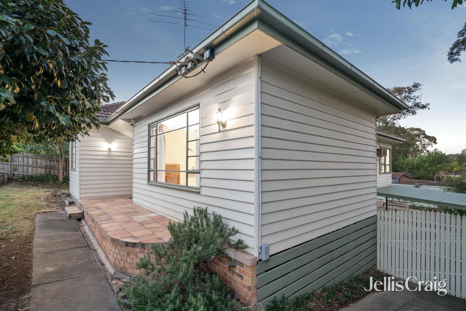 9 Donald Street, Greensborough image 15