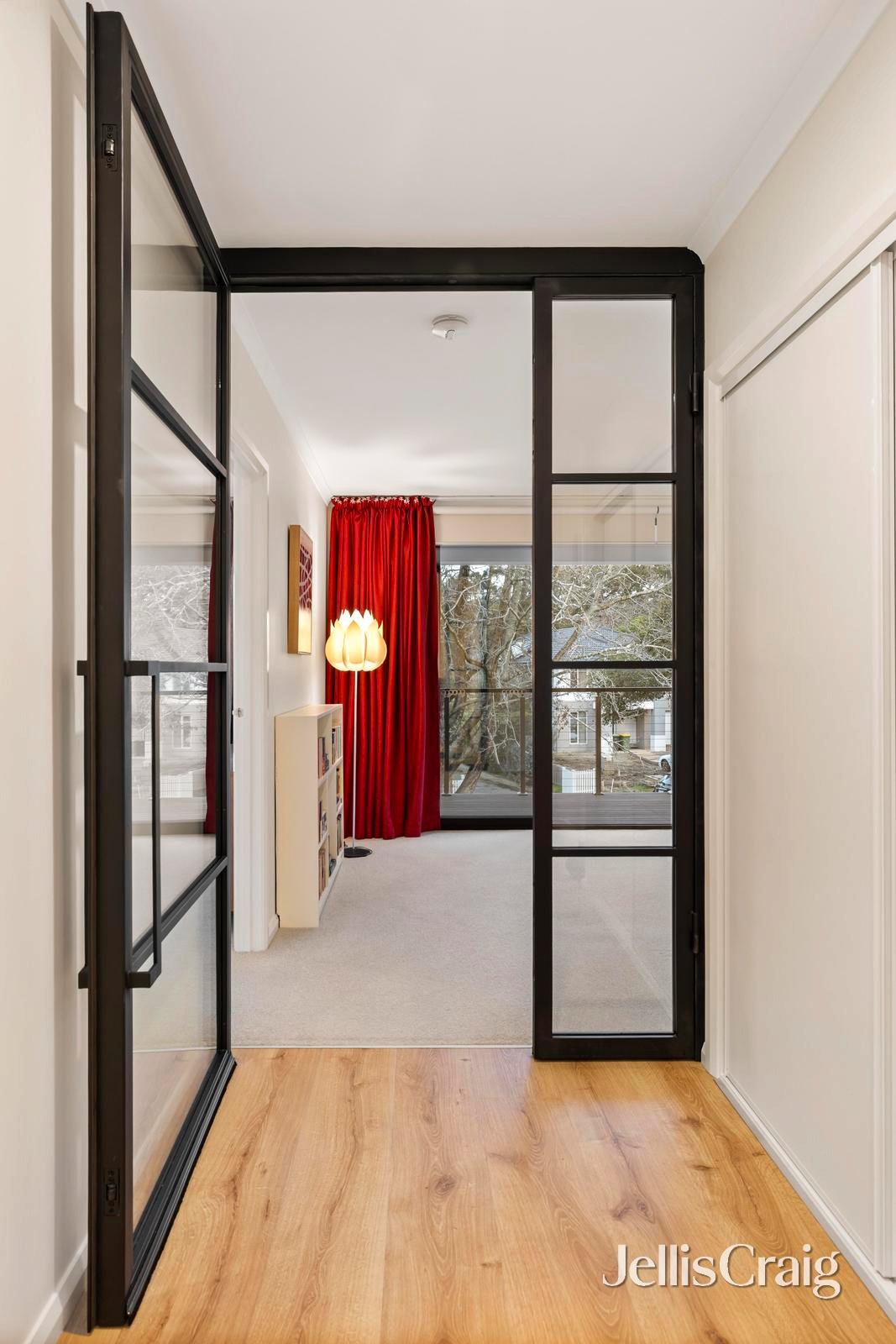 9 Douglas Parade, Croydon image 8