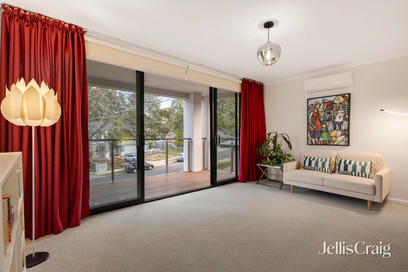 9 Douglas Parade, Croydon image 9