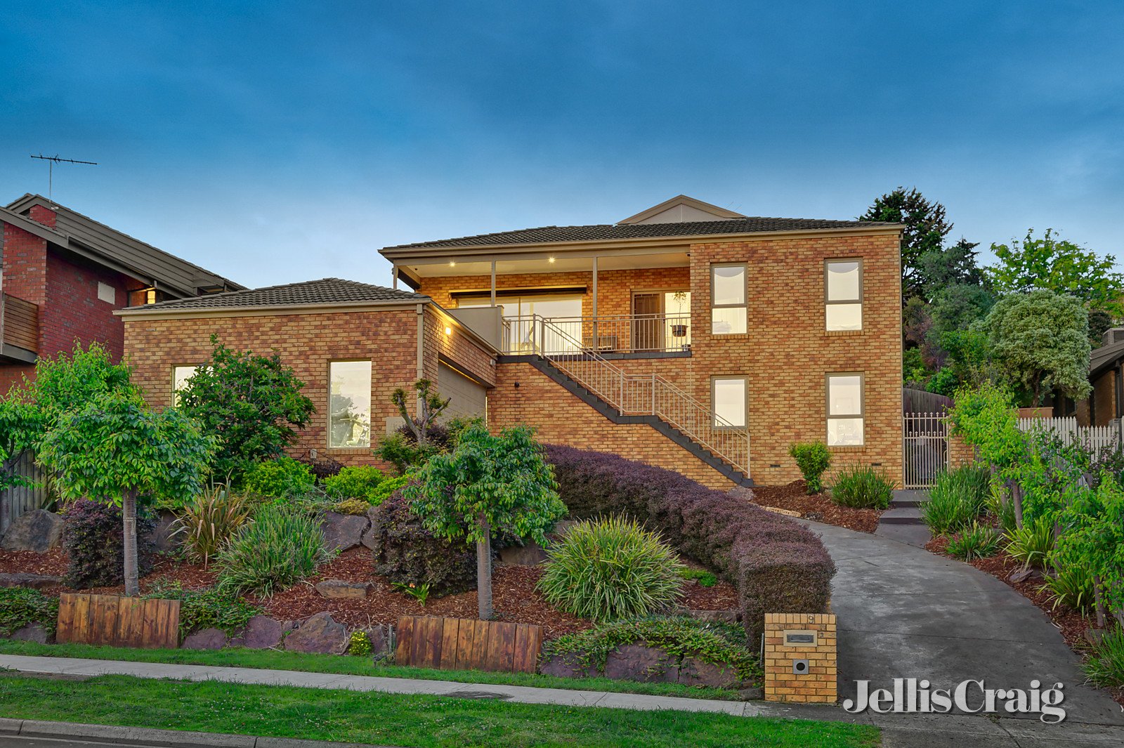 9 Drummer Hill Lane, Mooroolbark image 1