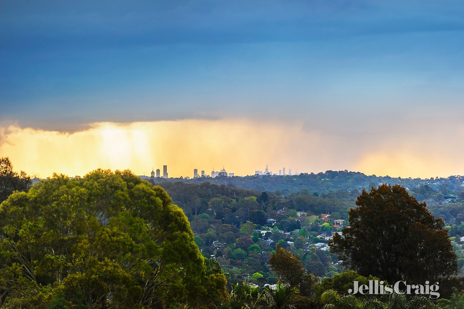 9 Drummer Hill Lane, Mooroolbark image 2