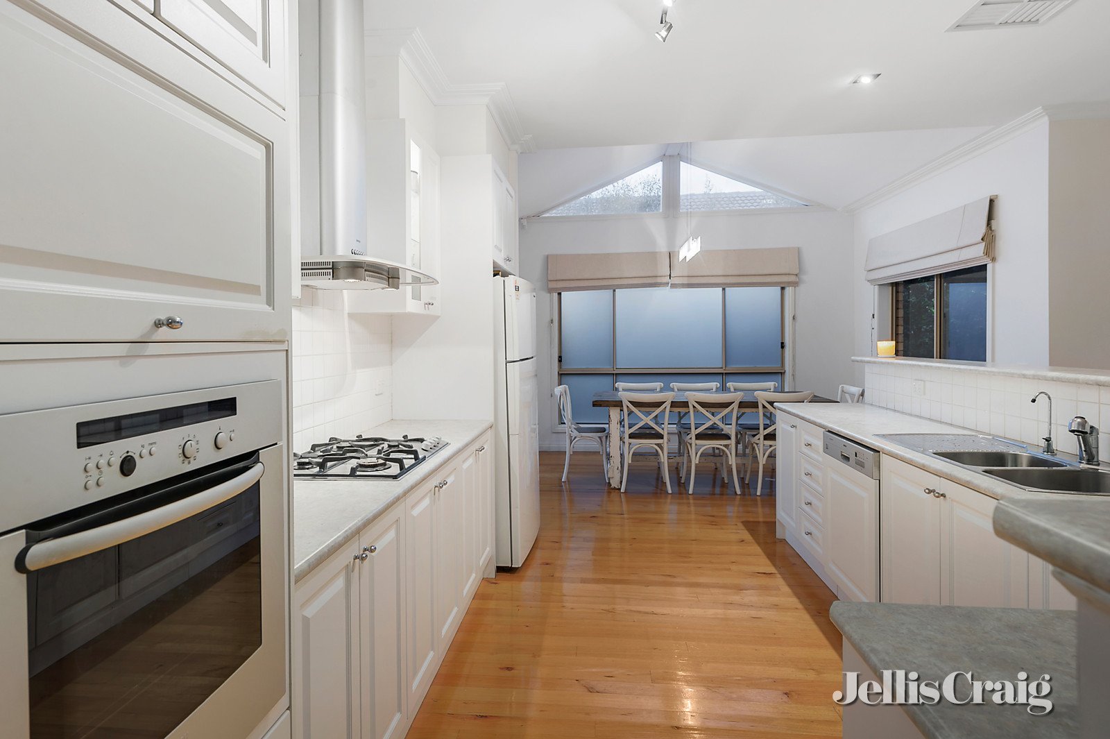 9 Drummer Hill Lane, Mooroolbark image 3