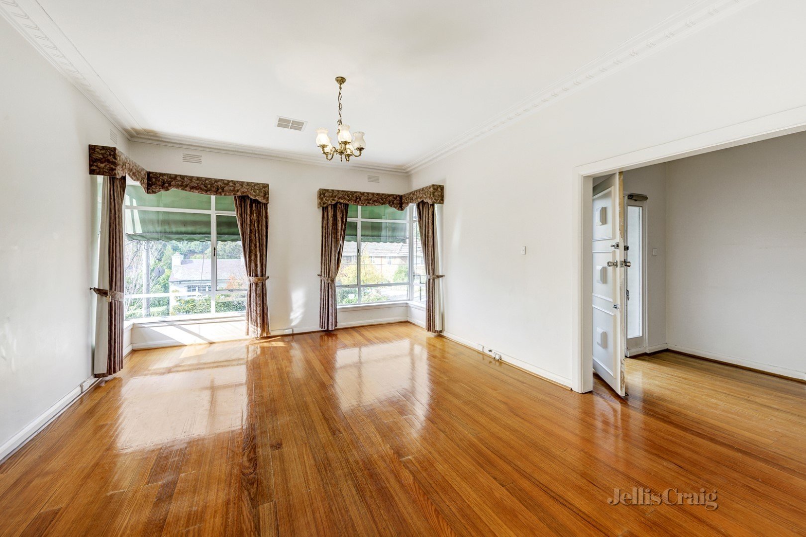9 Dunlop Avenue, Kew image 3