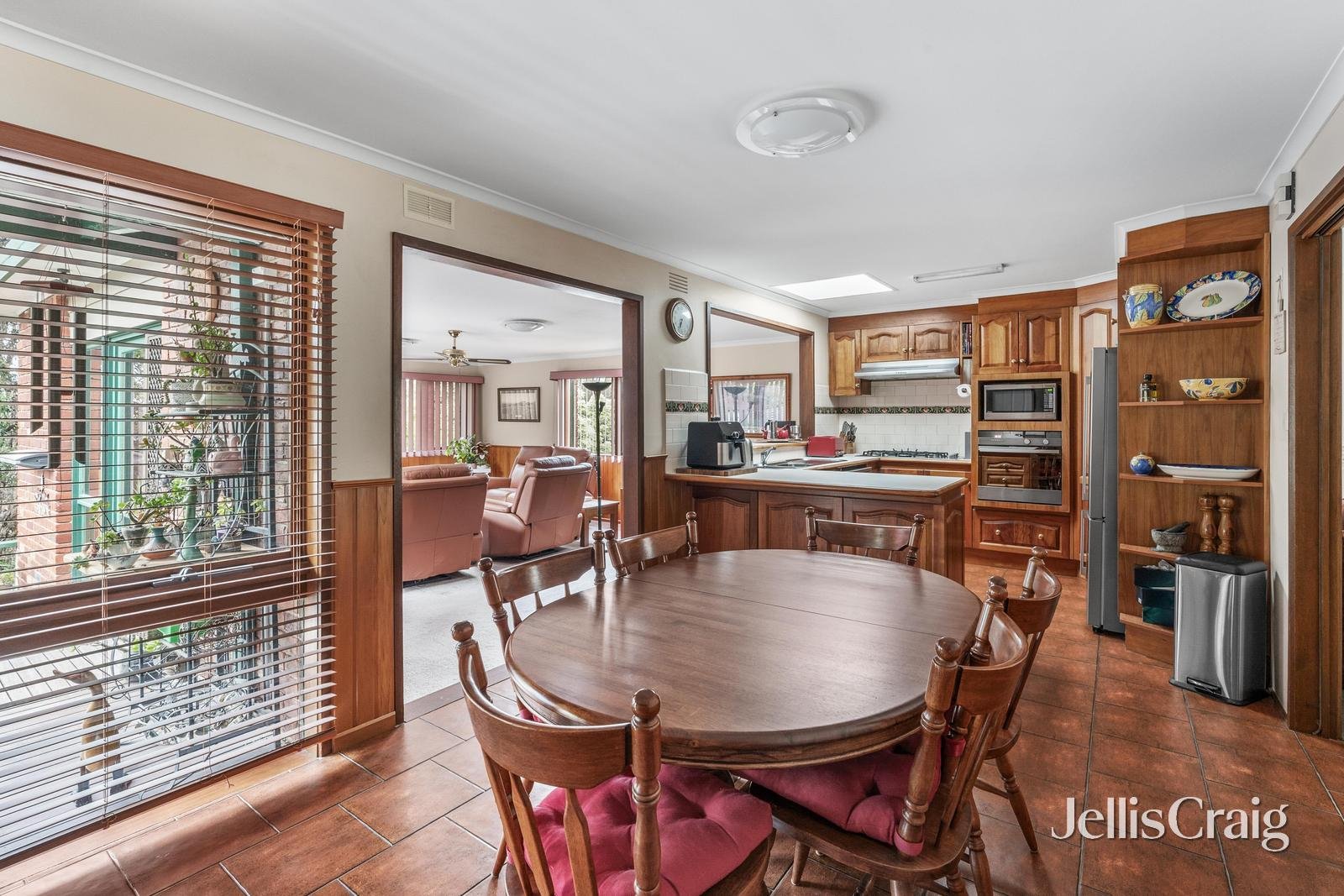 9 Dwyer Place, Greensborough image 7