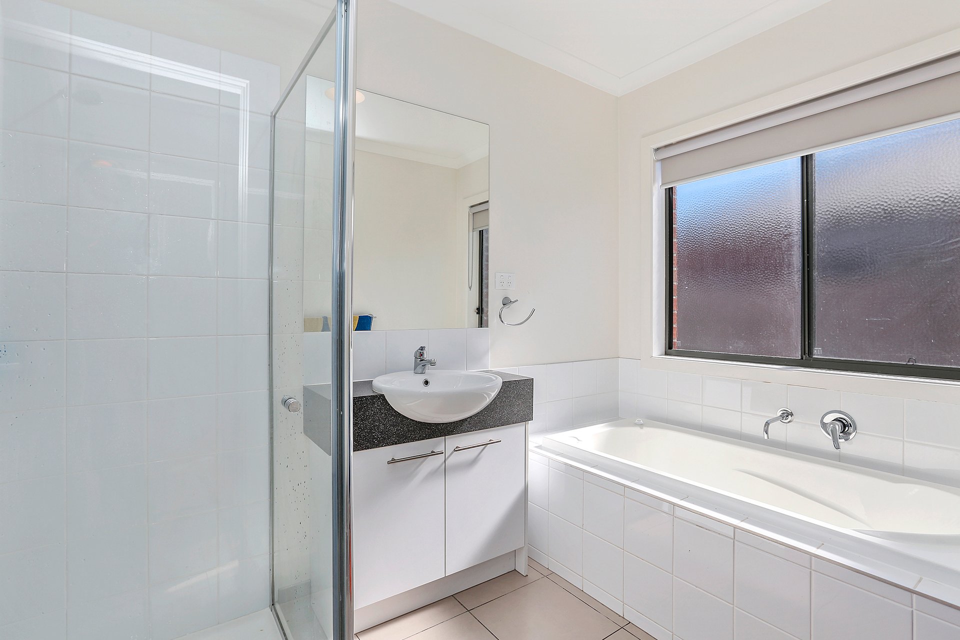 9 Ebbtide Drive, Leopold image 5