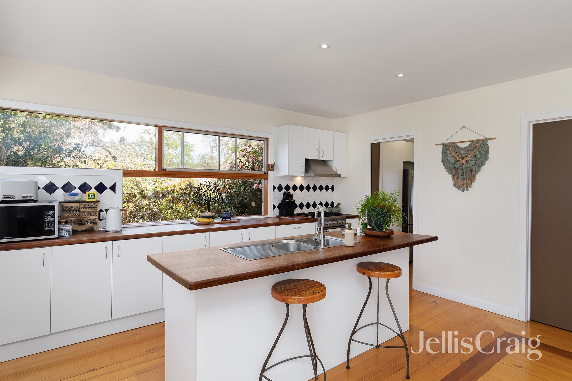 9 Edward Staff Drive, Kinglake image 2