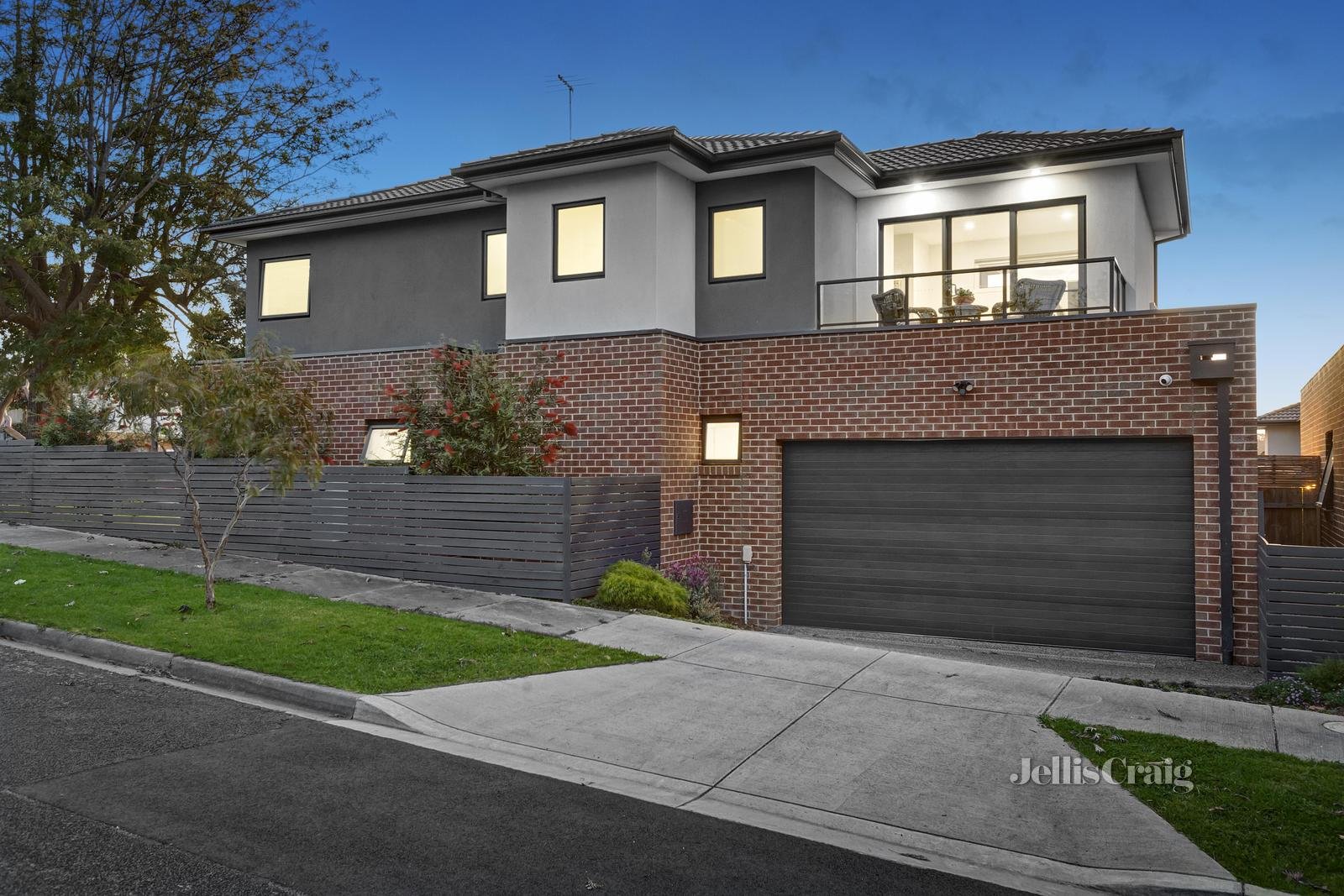 9 Eley Road, Box Hill South image 13