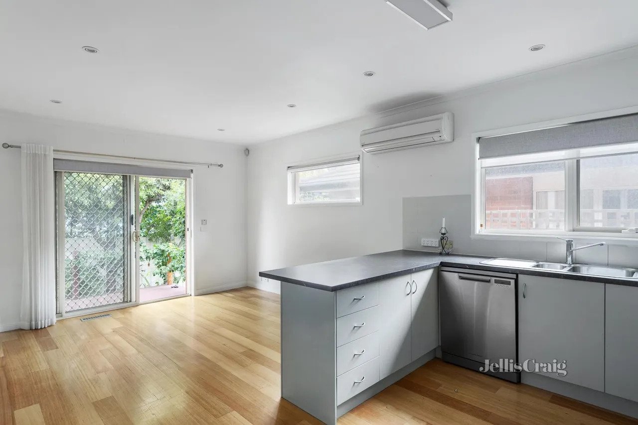 9 Elliott Street, Heidelberg Heights image 2