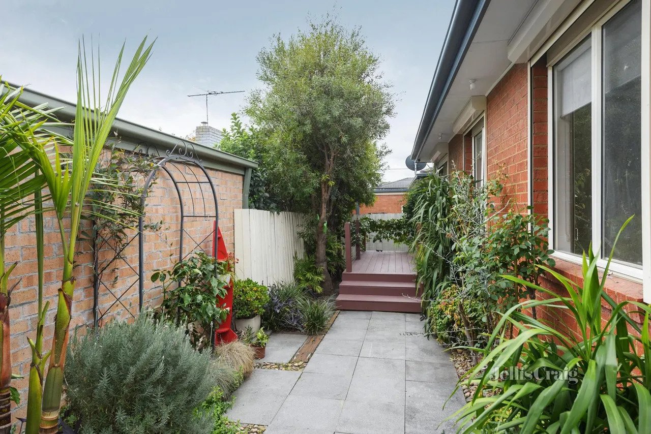 9 Elliott Street, Heidelberg Heights image 5