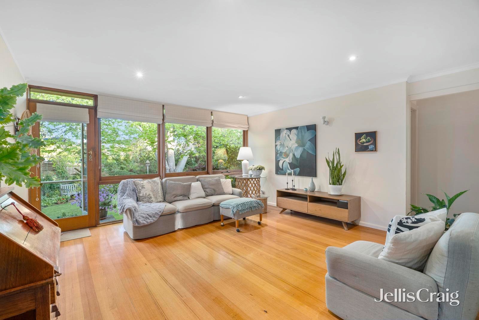 9 Ernest Street, Blackburn image 5