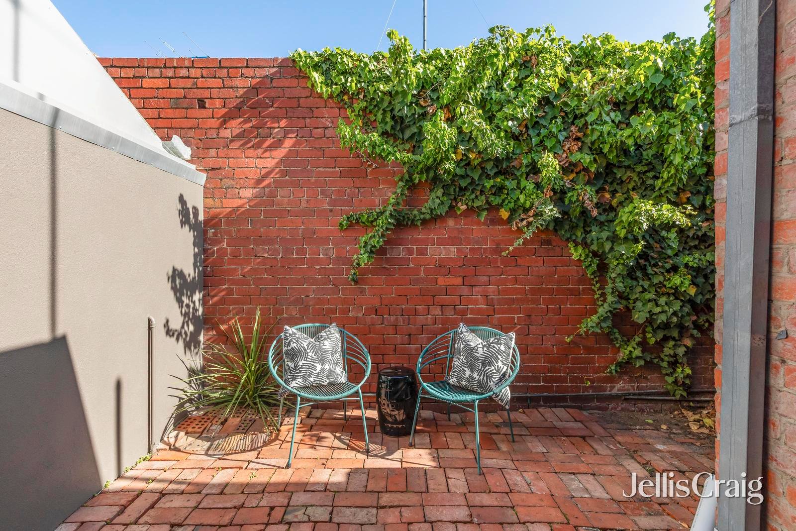 9 Erskine Street, North Melbourne image 3