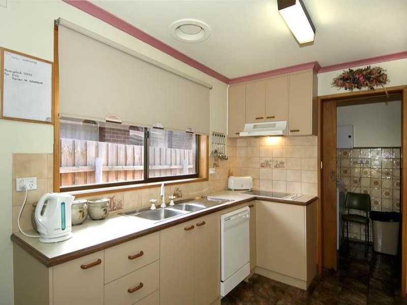 9 Eucalypt Court, Corio image 3