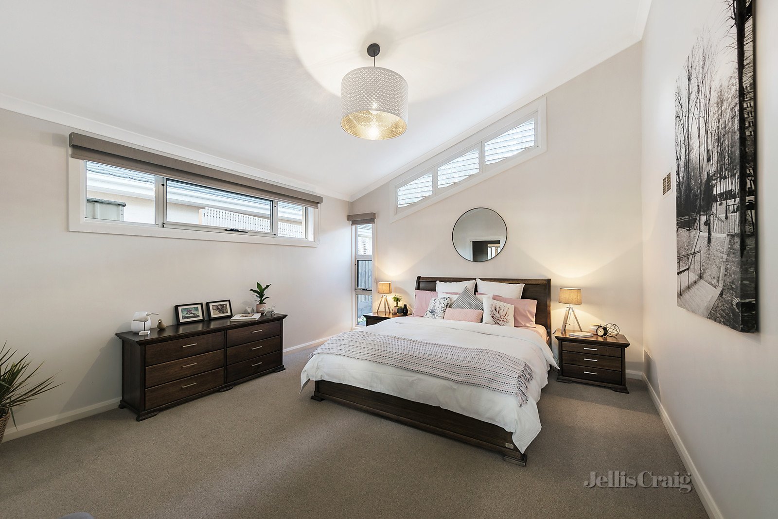 9 Evergreen View, Eltham North image 5