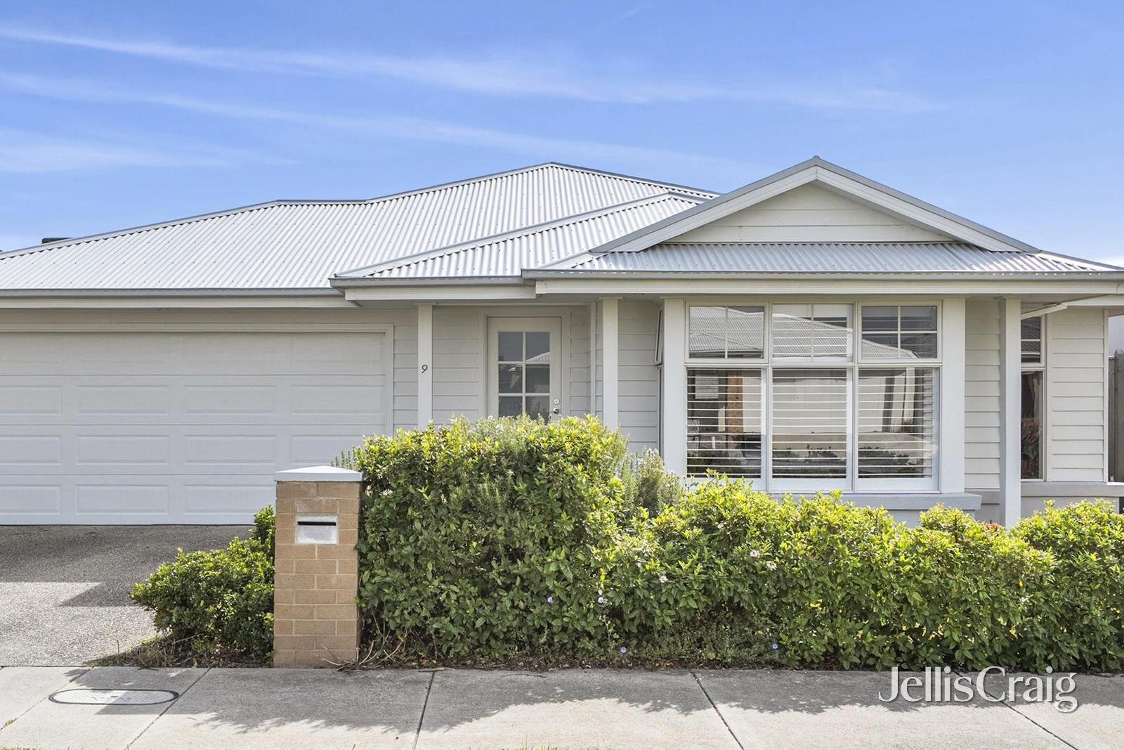 9 Fawkner Crescent, Armstrong&nbsp;Creek image 1