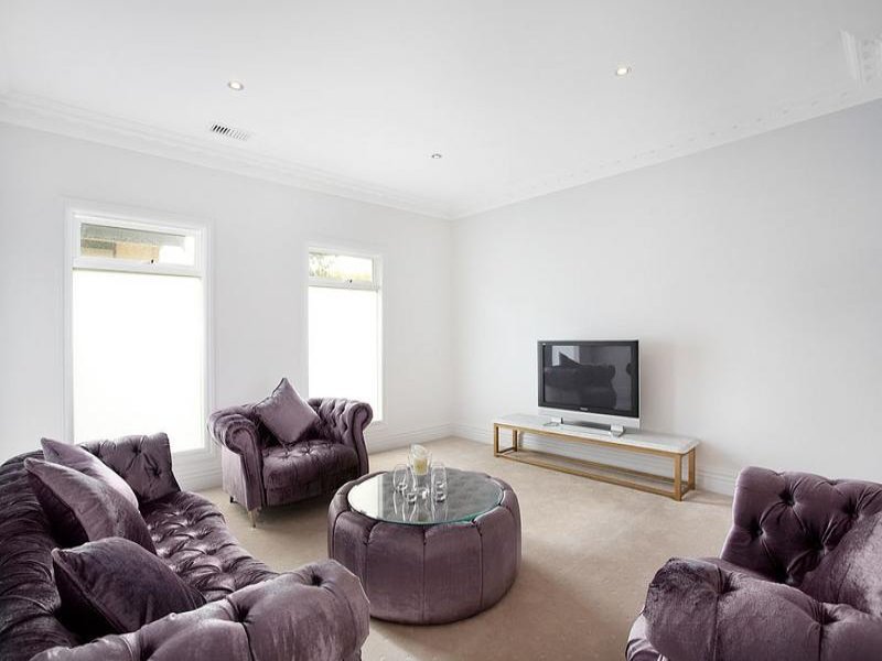 9 Fintonia Street, Balwyn North image 6