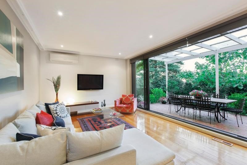 9 Florence Avenue, Kew image 2
