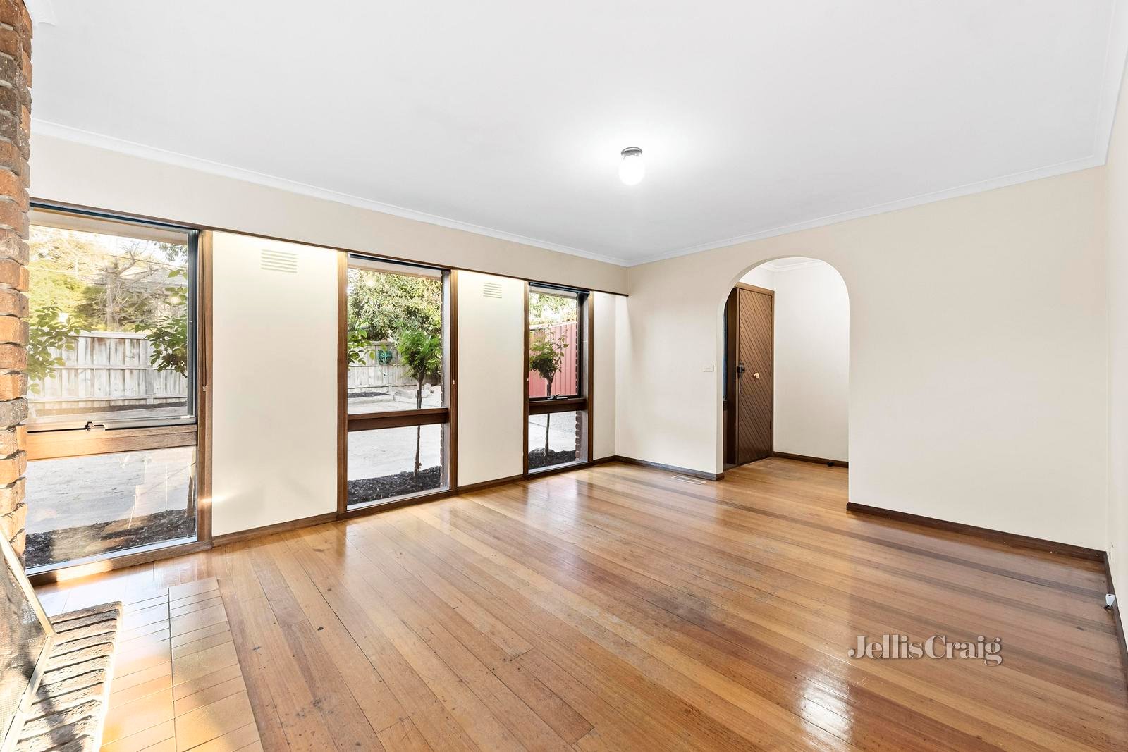 9 Florence Avenue, Ringwood North image 3