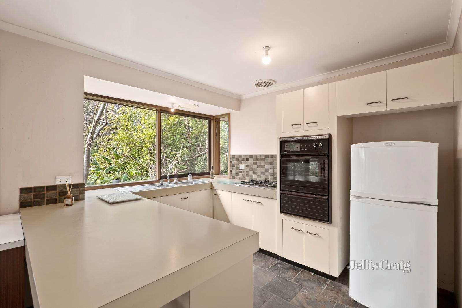 9 French Street, Croydon image 2