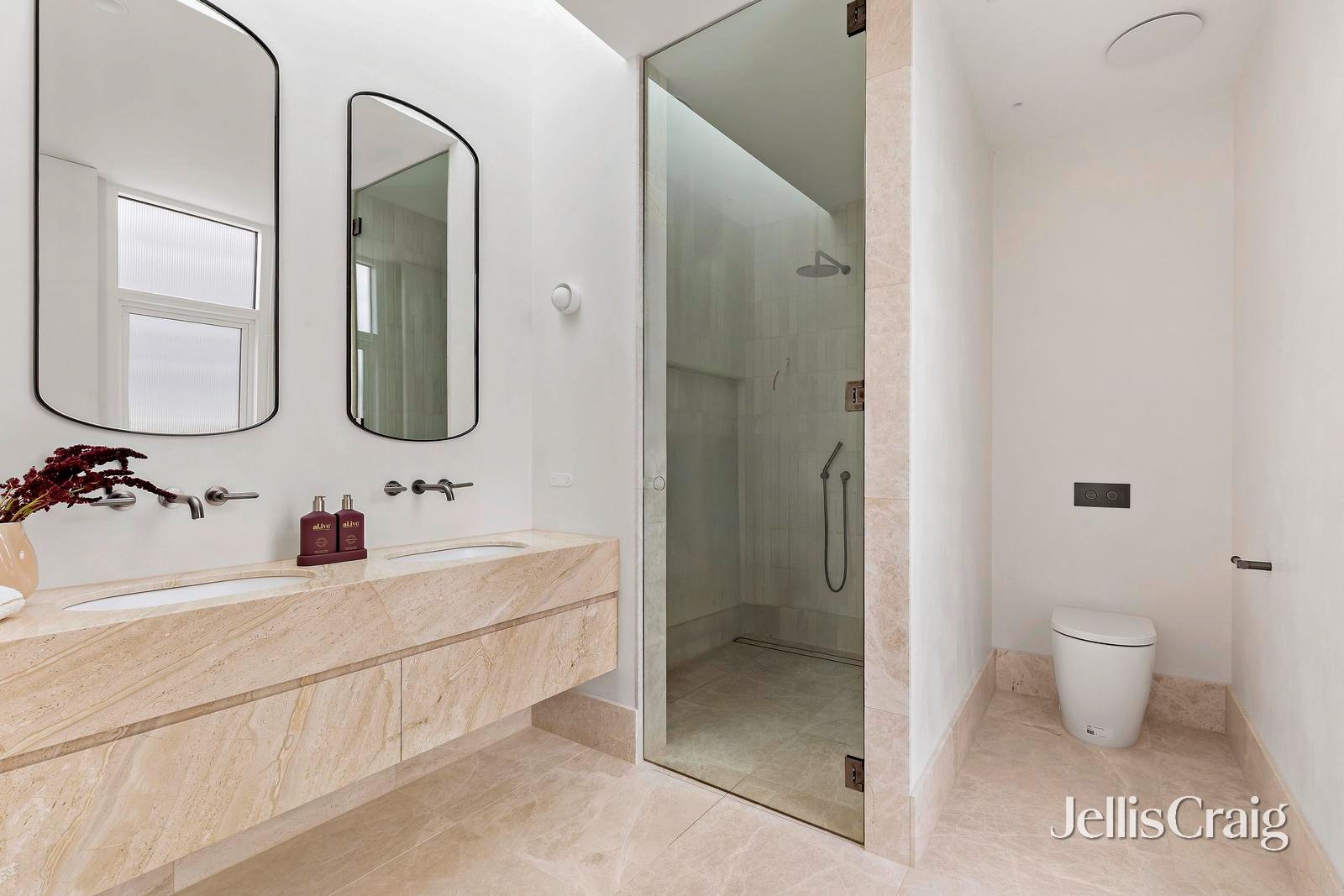 9 Garden Street, Essendon image 15