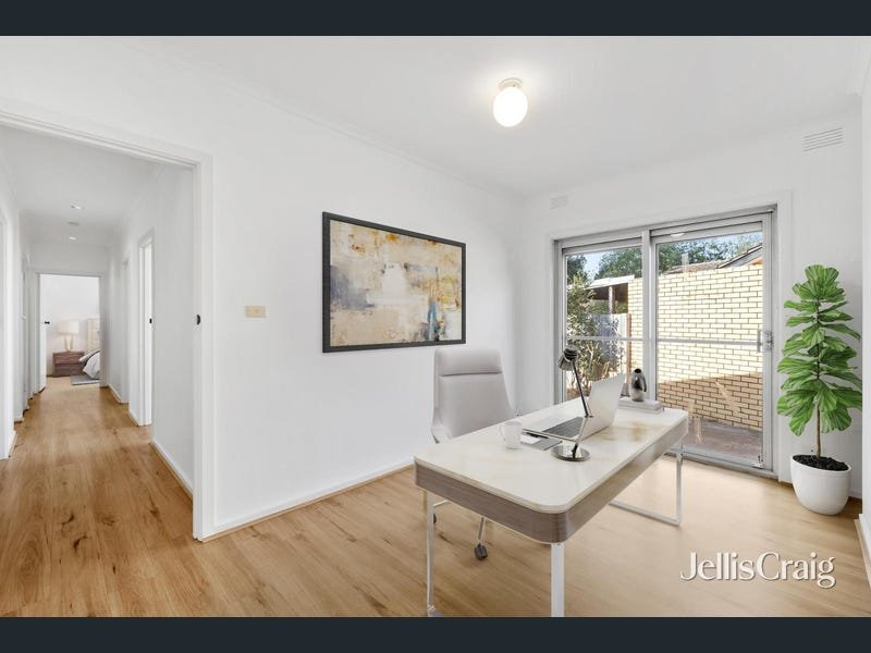9 Garwain Parade, Glen&nbsp;Waverley image 6