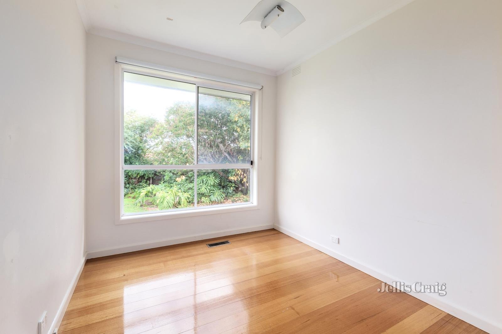 9 Geel Street, Bentleigh image 5