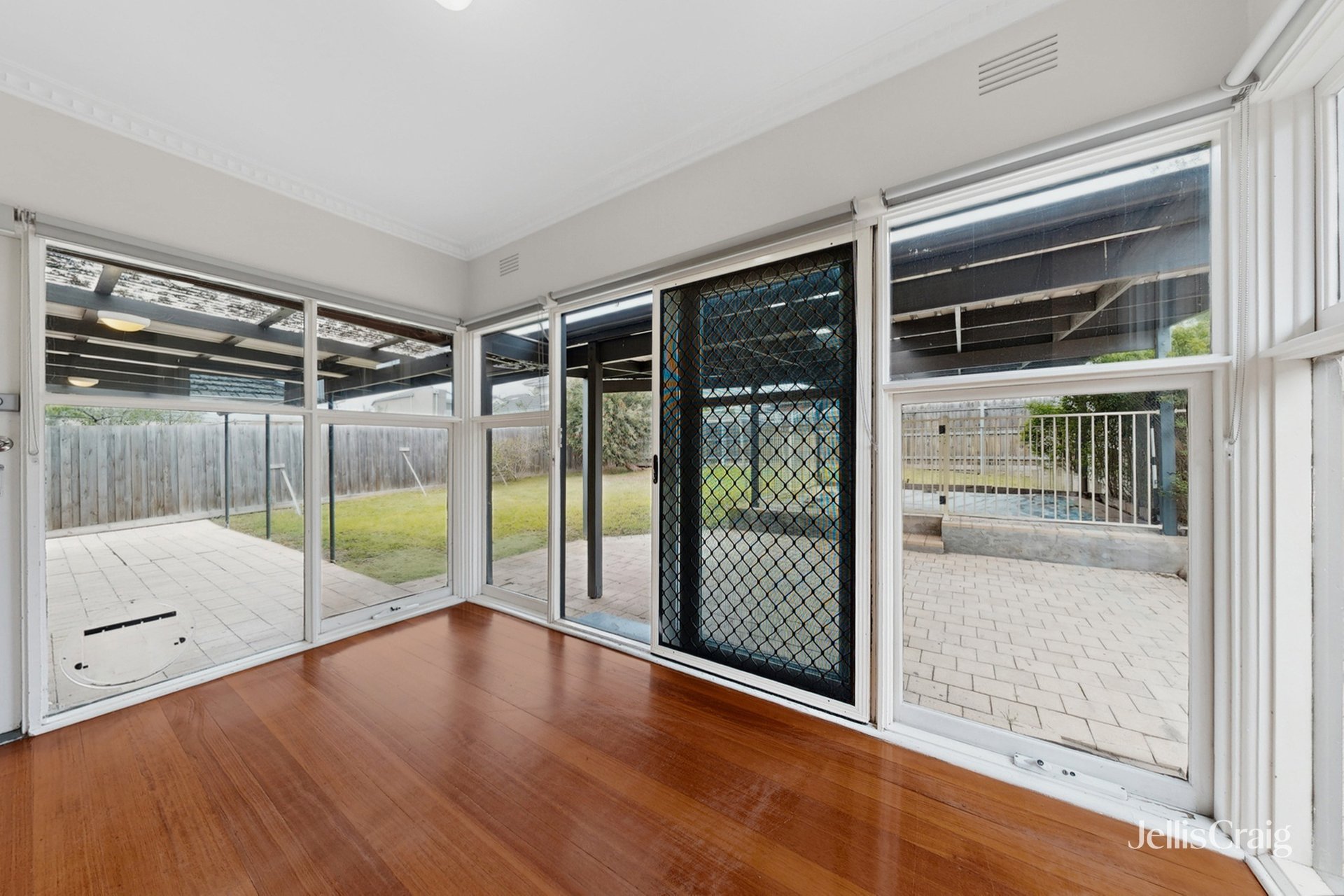 9 Glencara Street, Avondale&nbsp;Heights image 4