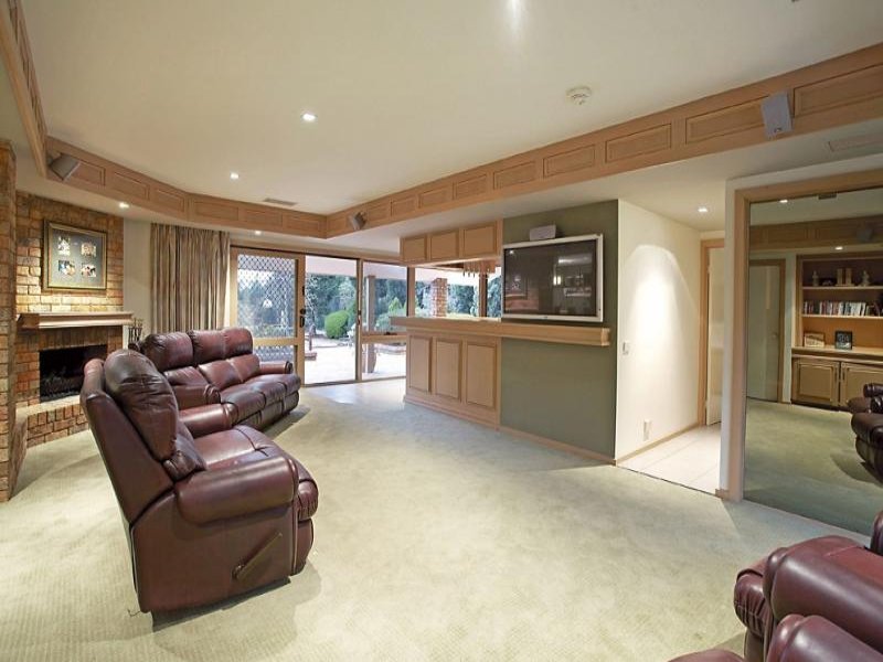 9 Glendenning Rise, Templestowe image 8