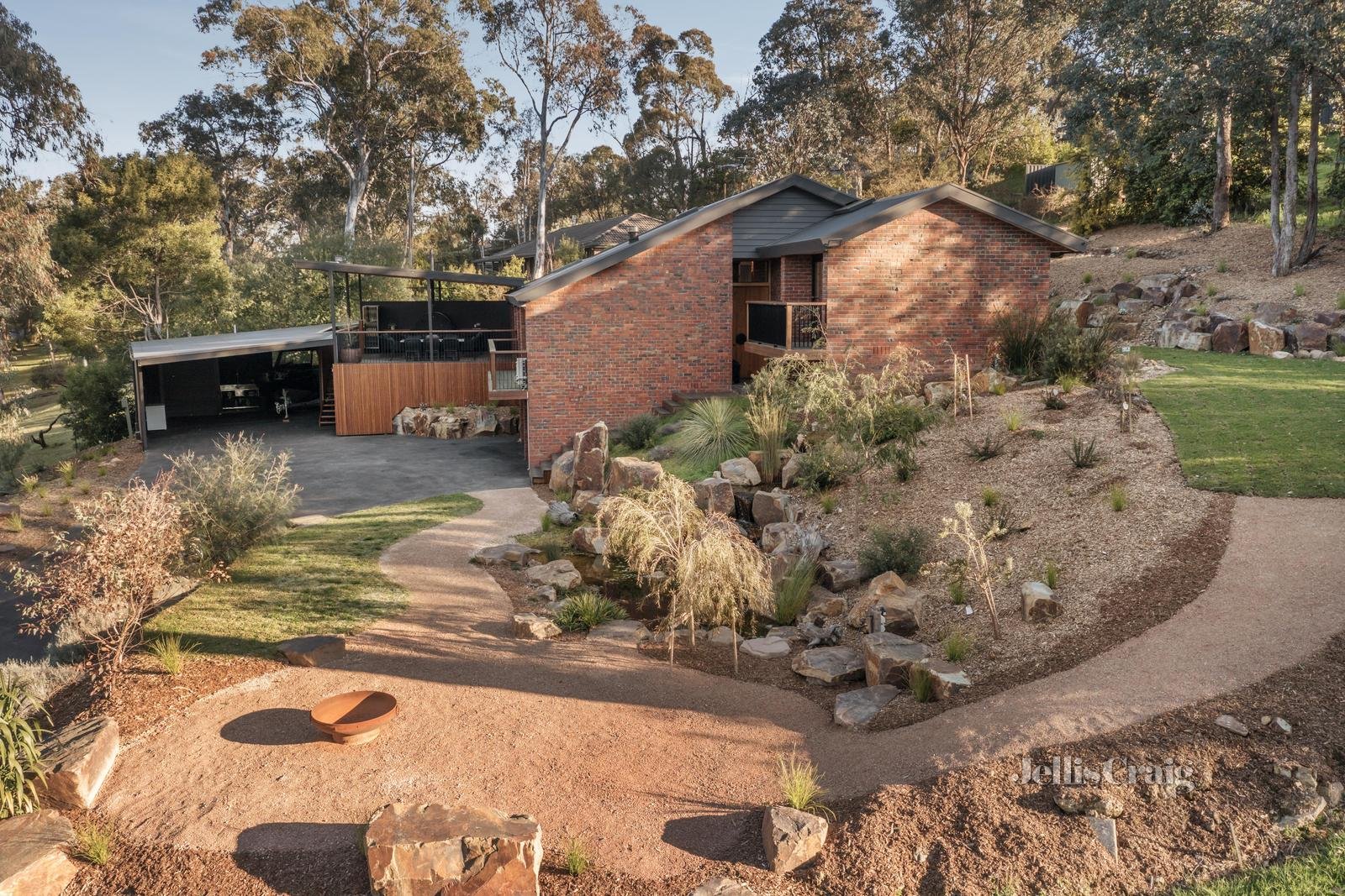 9 Hamilton Road, North Warrandyte image 2