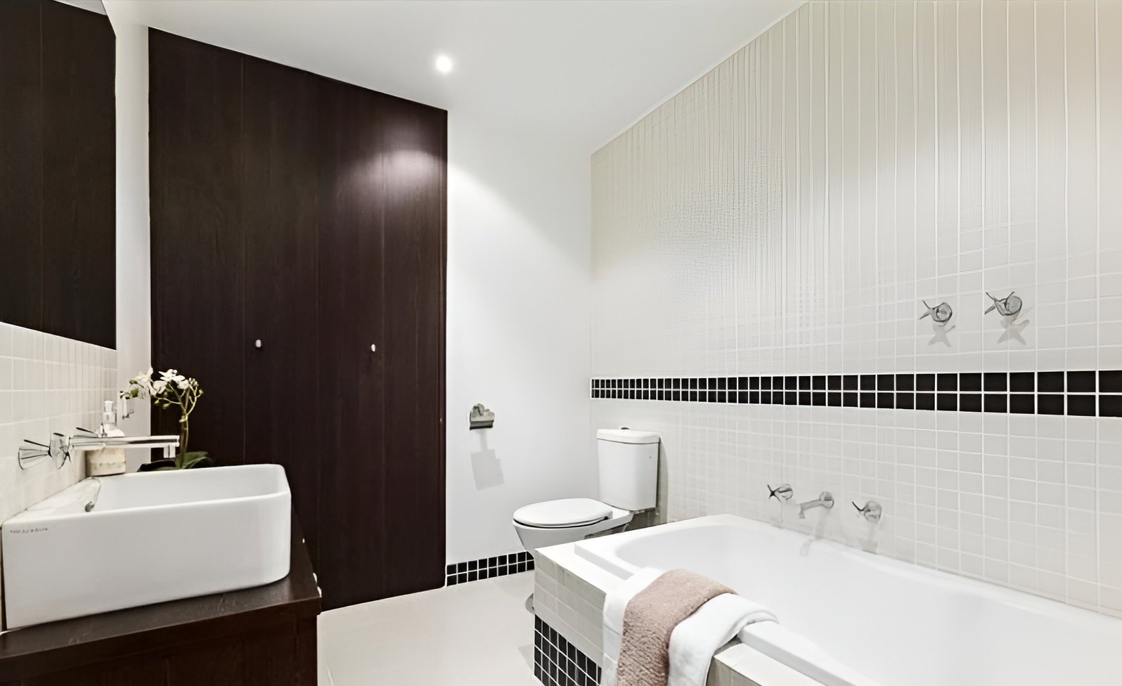 9 Harris Street, North&nbsp;Melbourne image 5