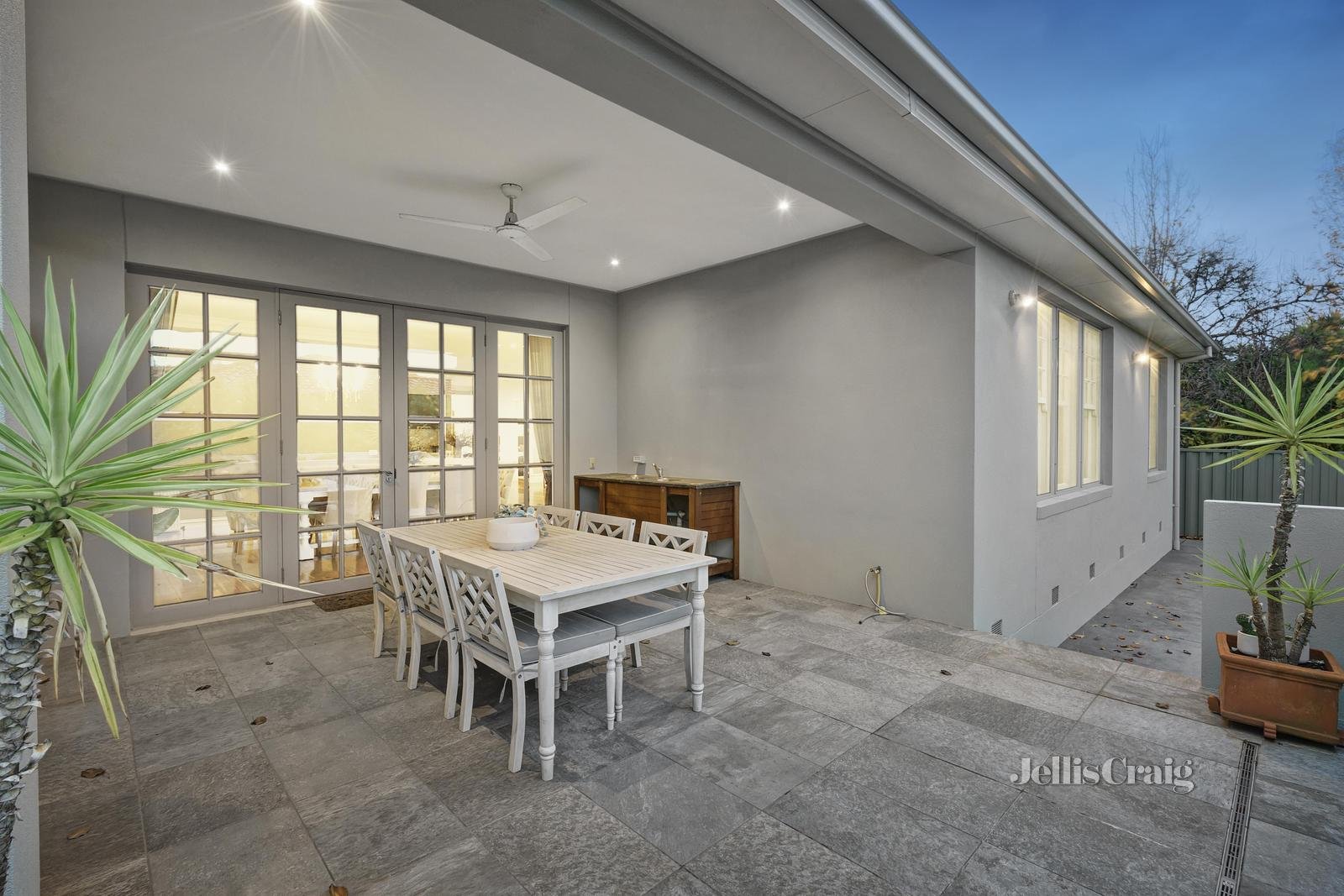 9 Hawson Avenue, Glen Huntly image 6