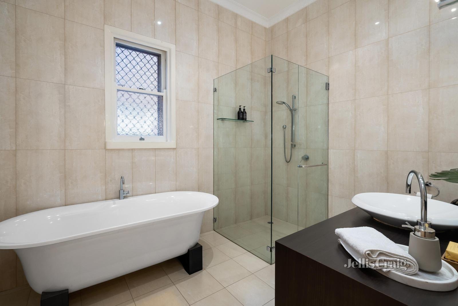 9 Hawson Avenue, Glen Huntly image 12