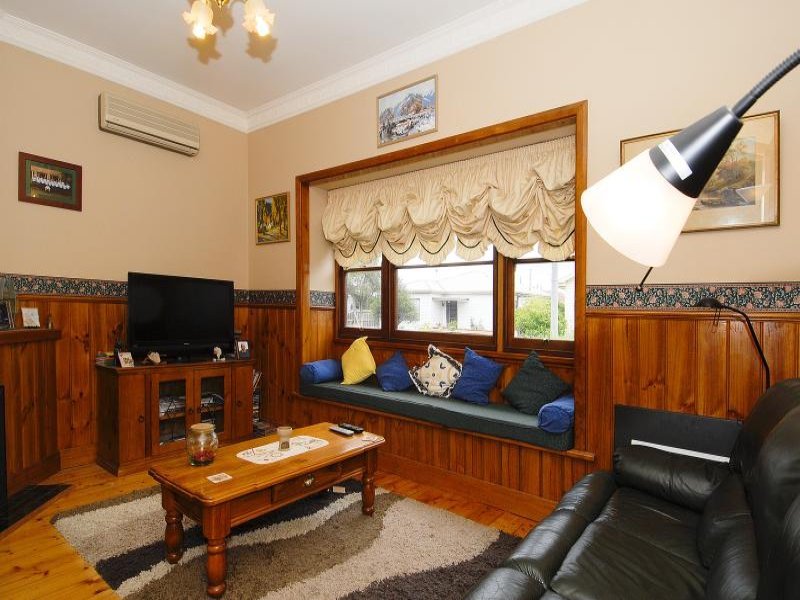 9 Hector Street, Geelong West image 3
