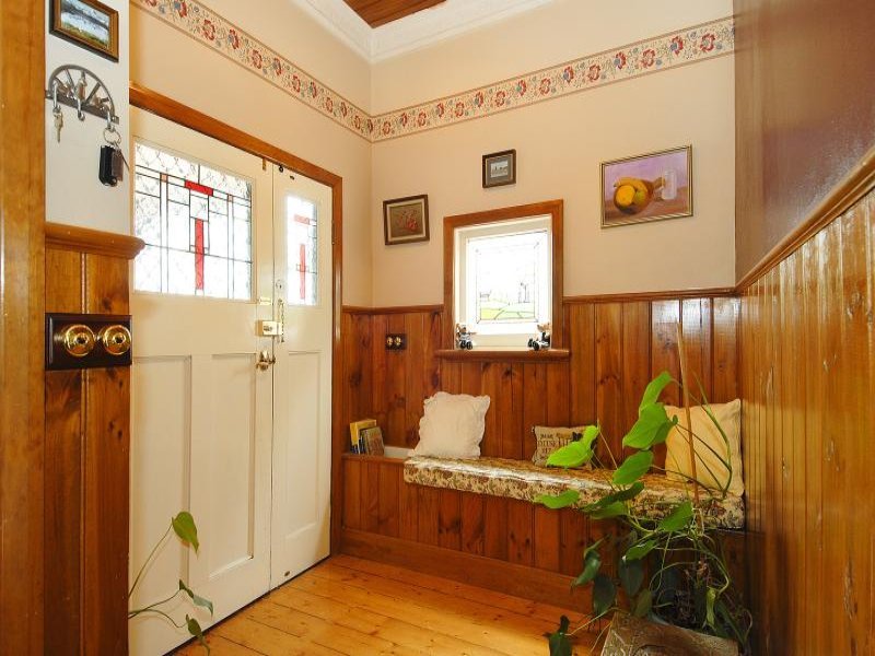 9 Hector Street, Geelong West image 5