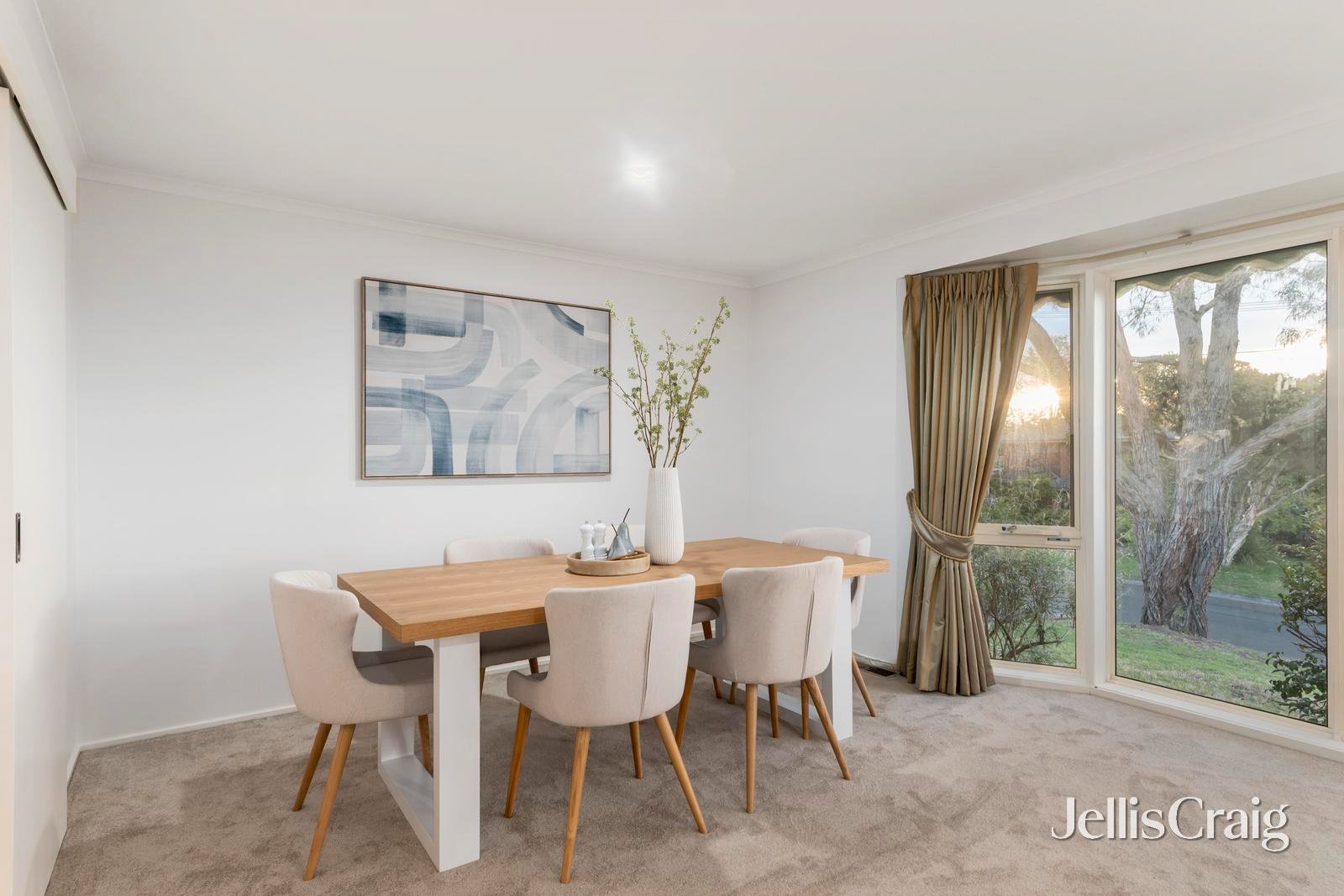 9 Helston Court, Croydon Hills image 4
