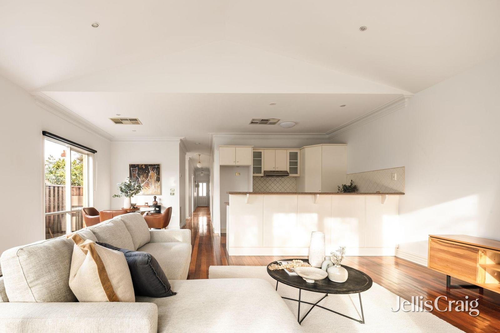 9 Hennessy Street, Brunswick image 2