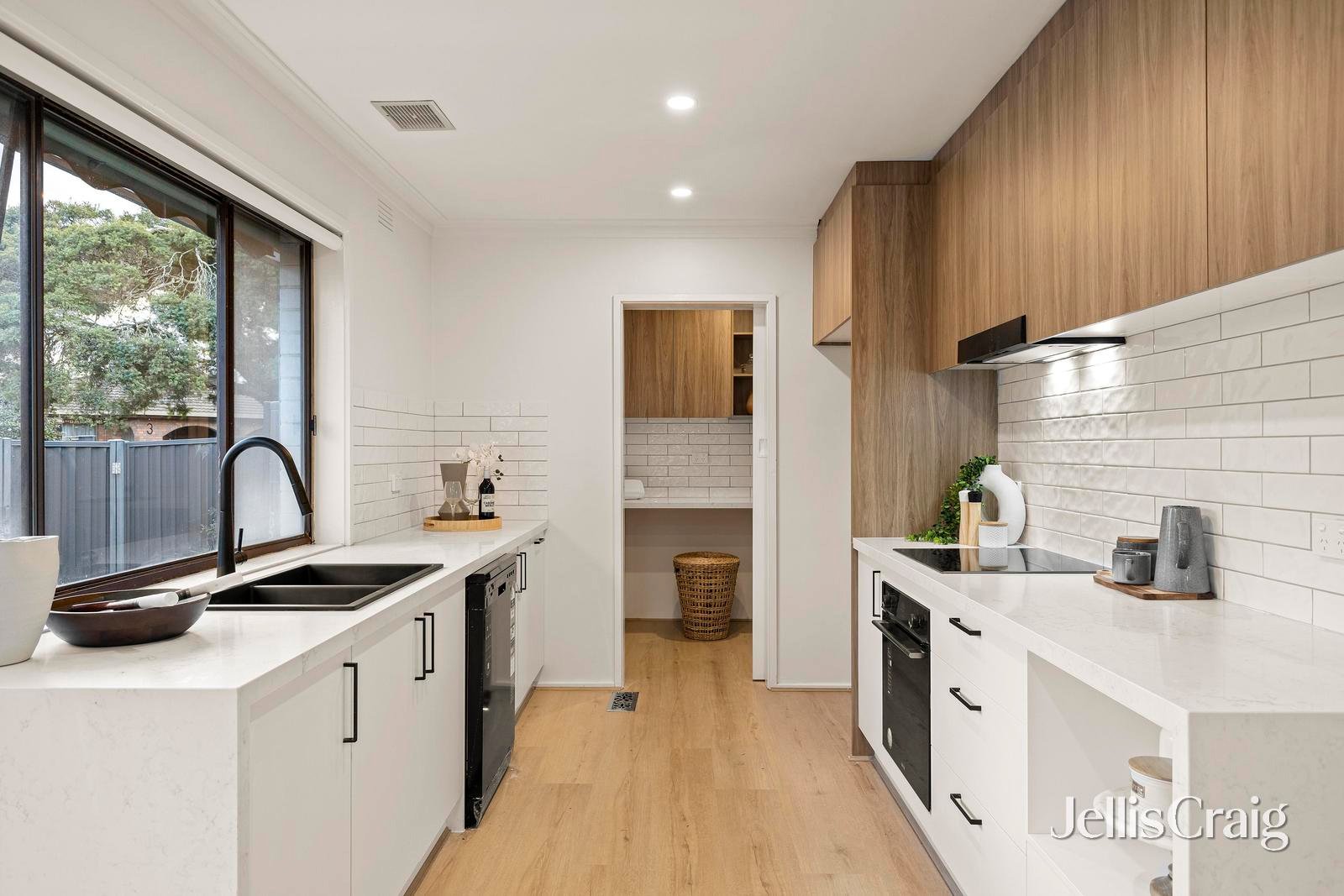 9 Highland Boulevard, Ringwood image 2