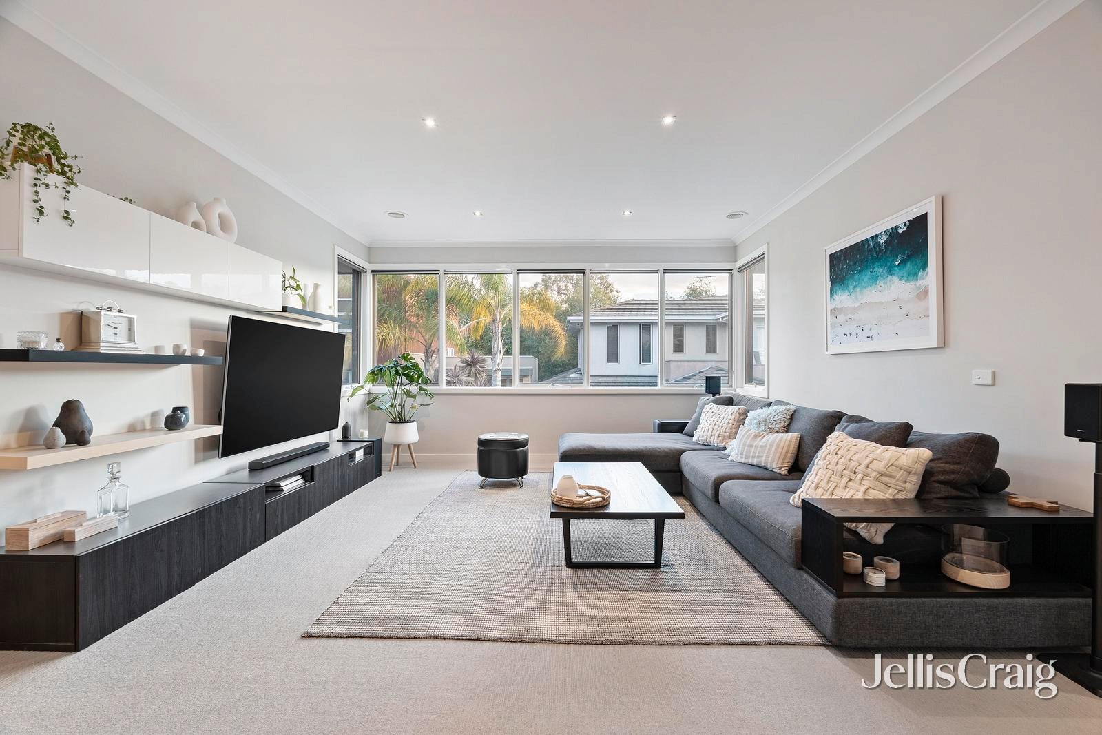 9 Homebush Court, Doncaster East image 2