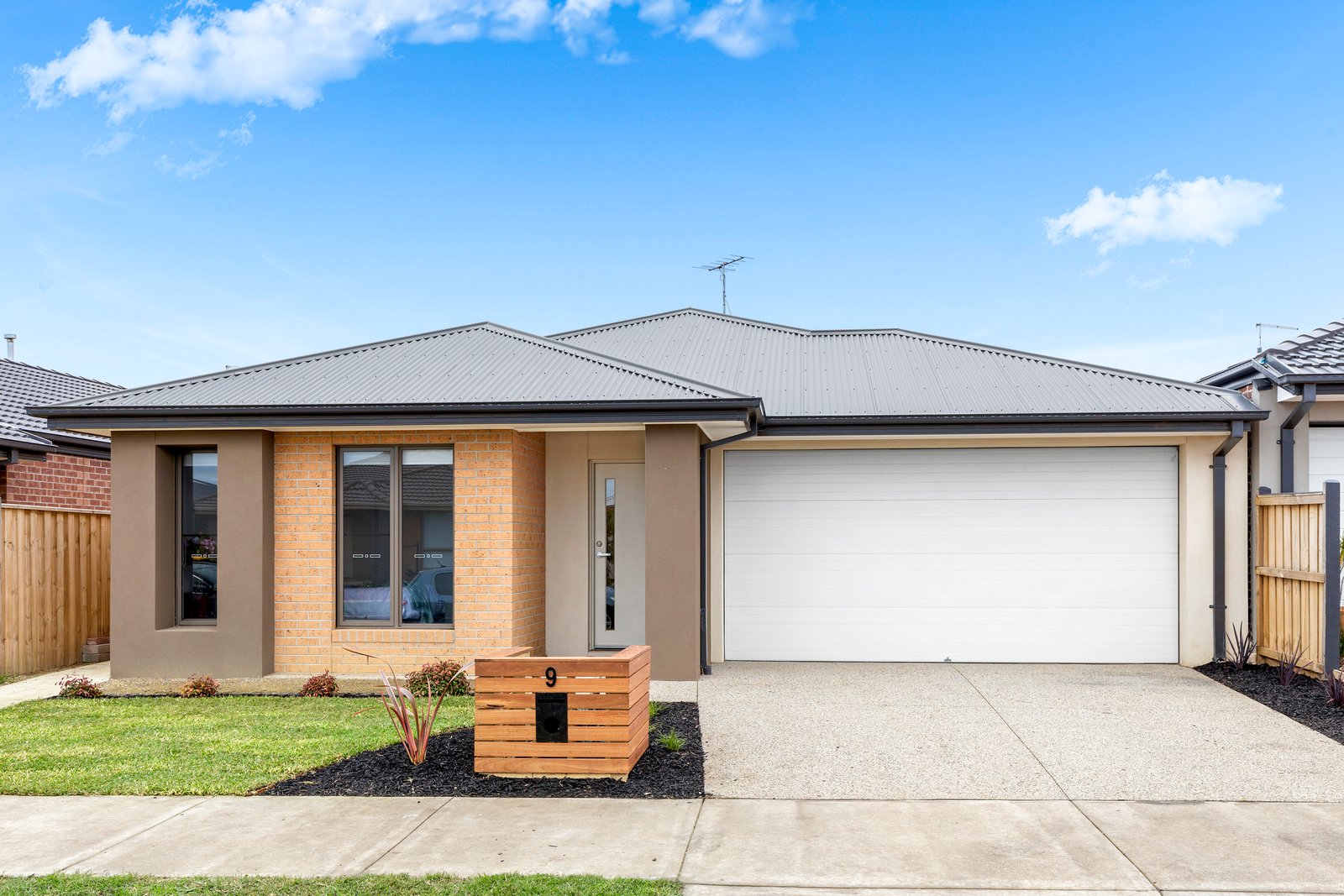 9 Honeyeater Way, Mount Duneed image 1