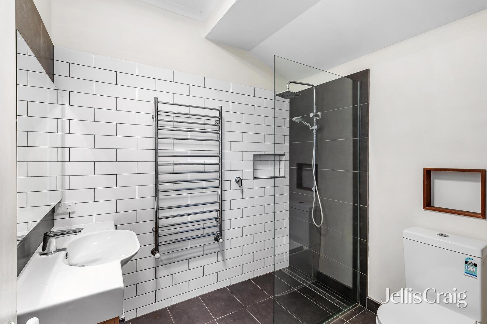 9 Hotham Court, Diamond&nbsp;Creek image 10