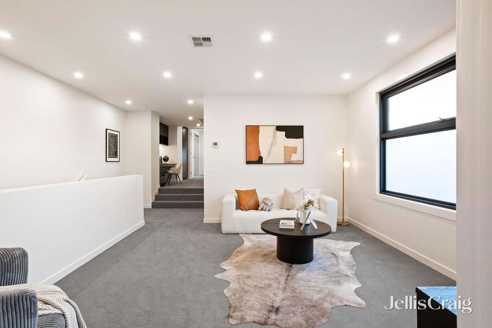 9 Ireland Avenue, Doncaster East image 7