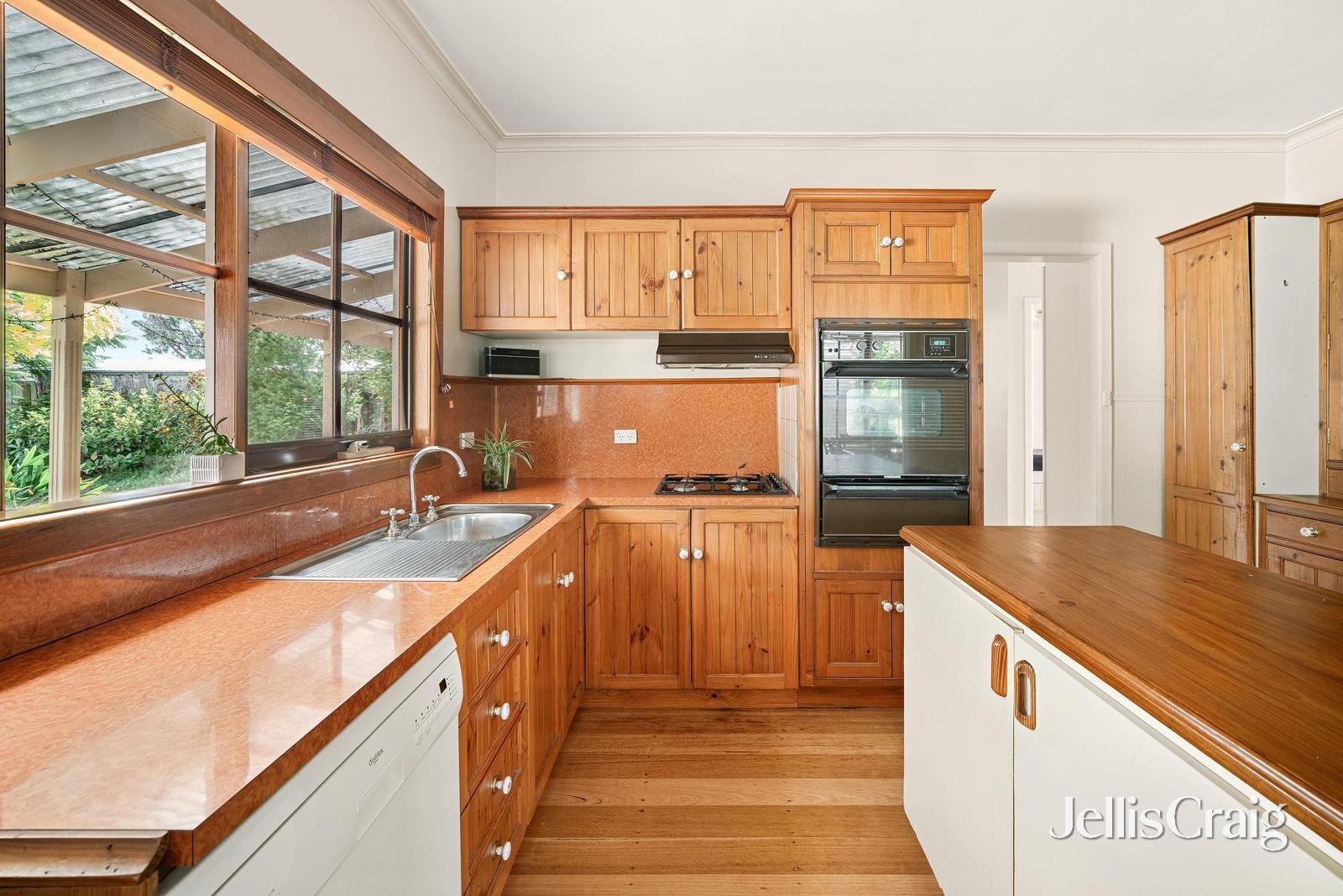 9 James Avenue, Aspendale image 3