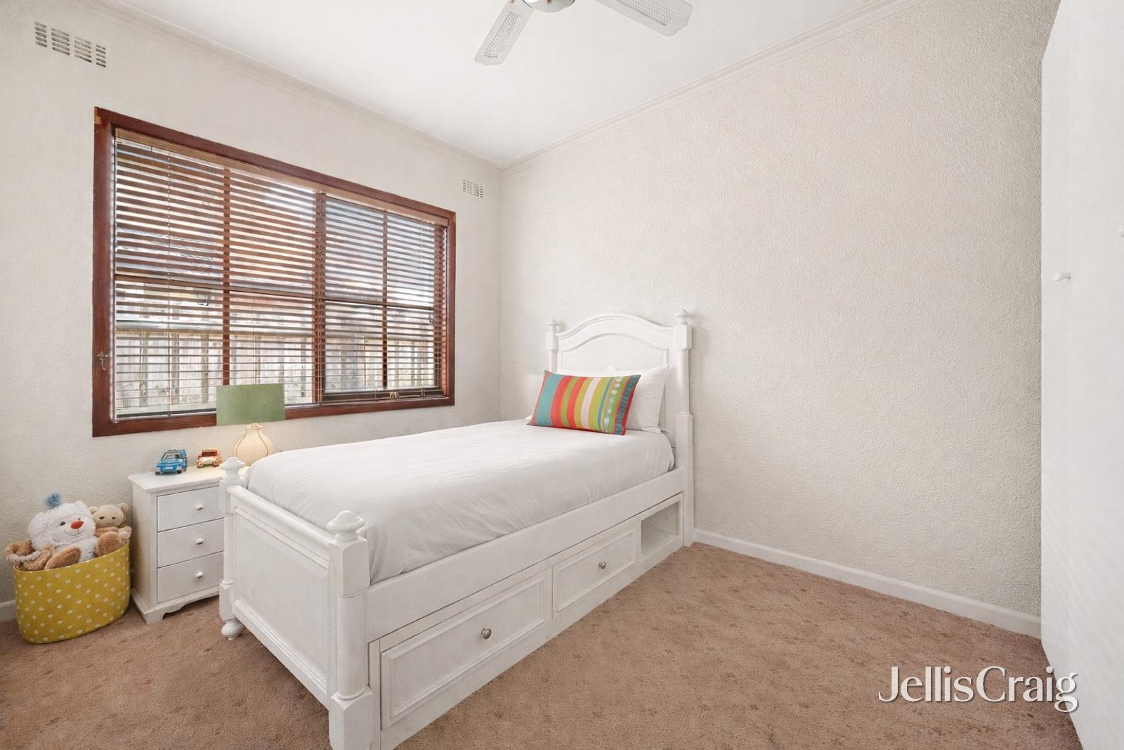 9 James Avenue, Aspendale image 8