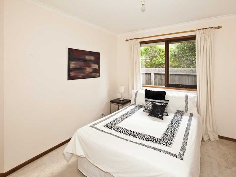 9 Jenolan Avenue, Grovedale image 12