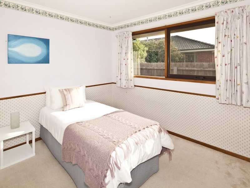 9 Jenolan Avenue, Grovedale image 15