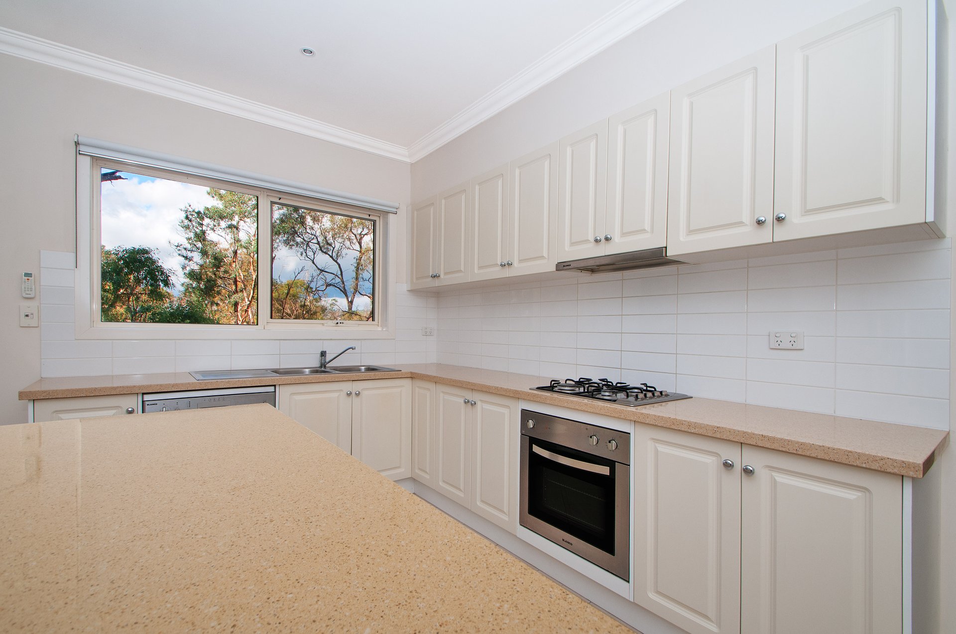9 Jessica Park Drive, Lilydale image 4