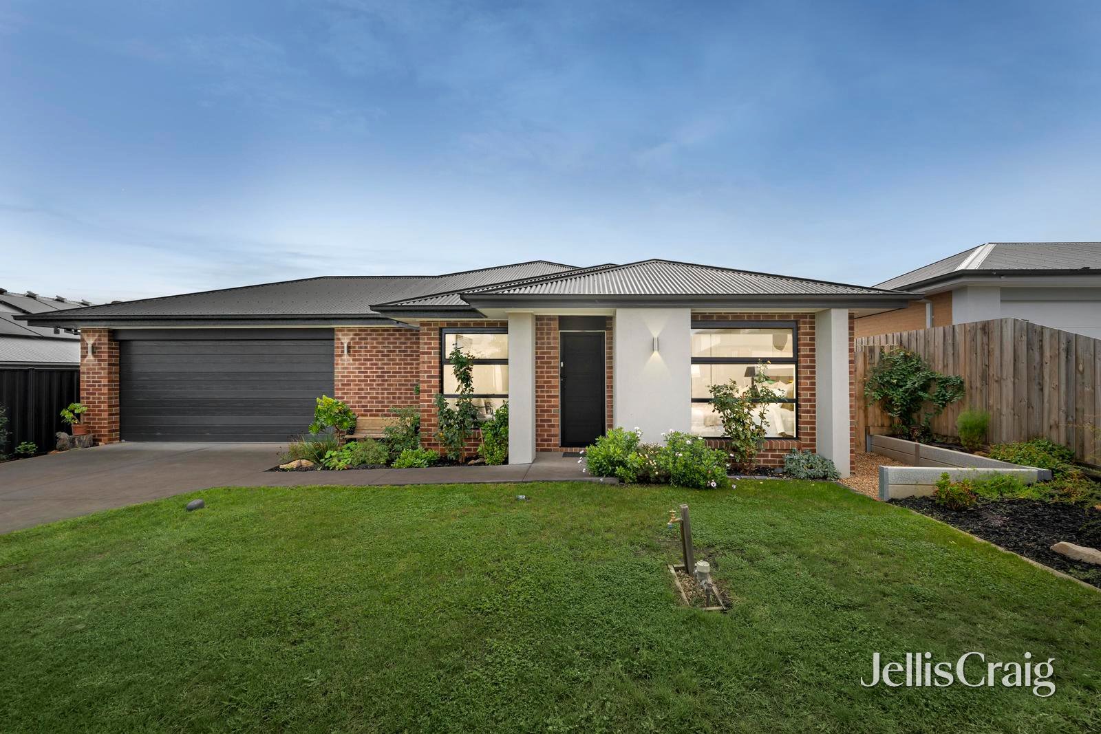 9 Josh Street, Coldstream image 1