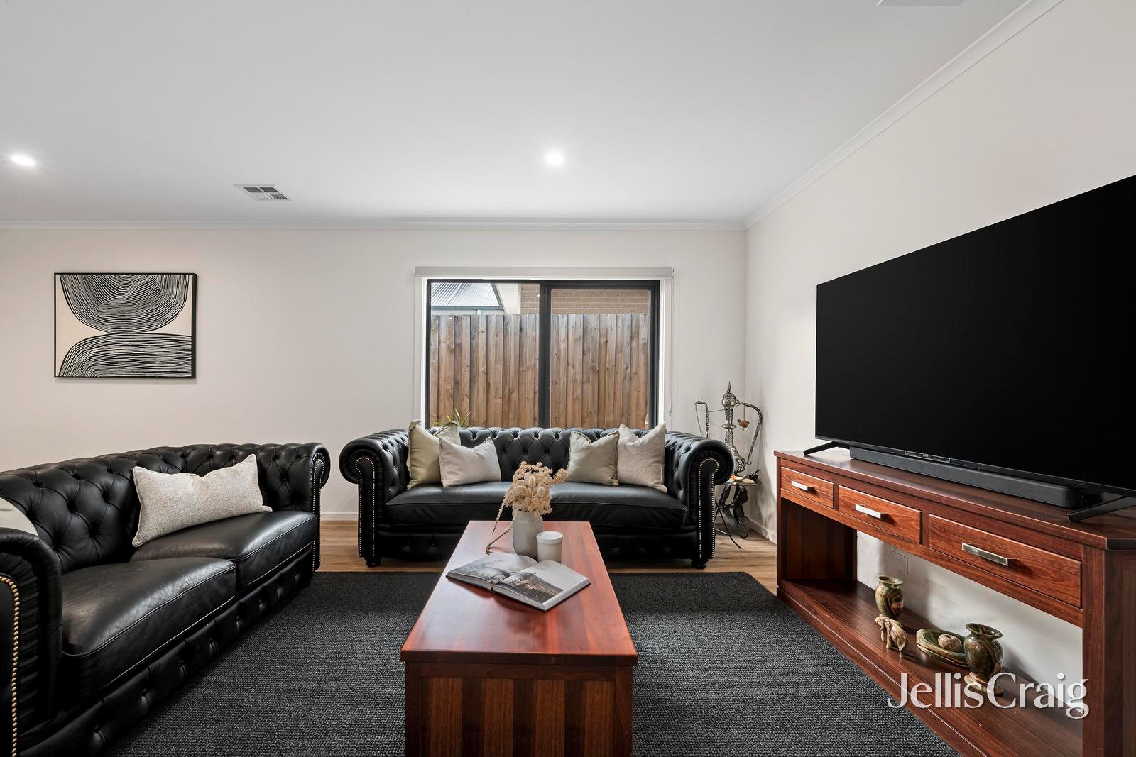 9 Josh Street, Coldstream image 2