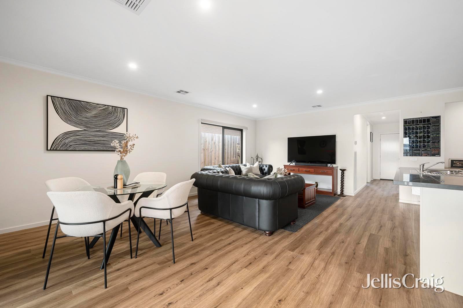 9 Josh Street, Coldstream image 5