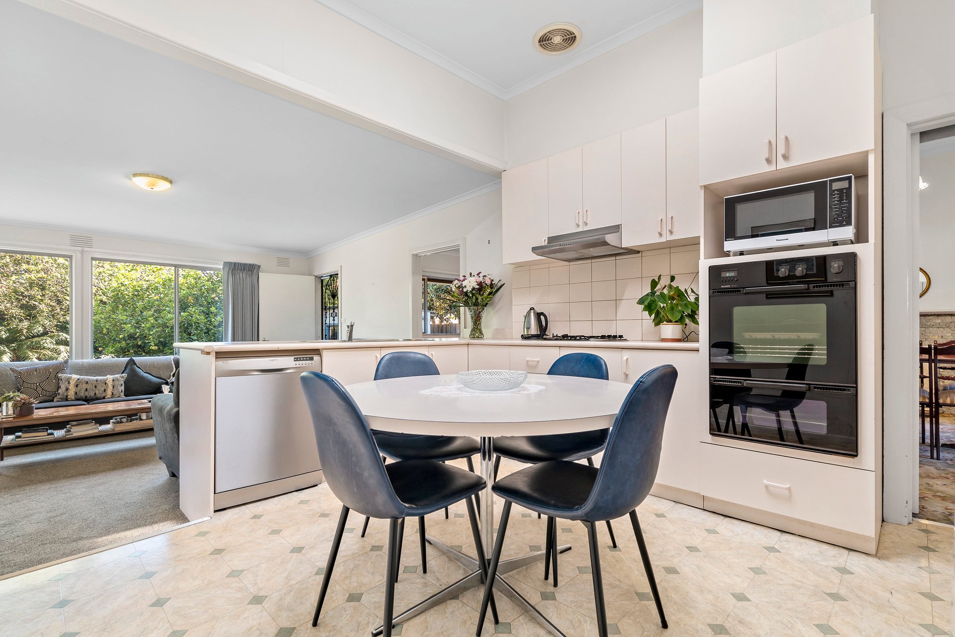 Property Gallery Thumbnail 3