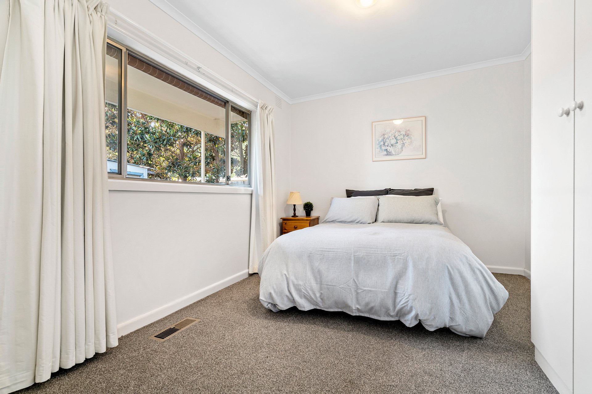 Property Gallery Thumbnail 7